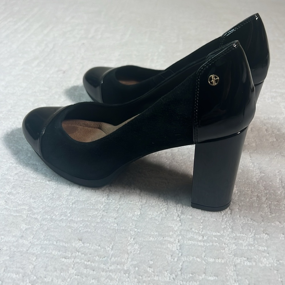 New! Giani Bernini Laynne Suede and Patent Leather comfort block heel pumps 7 - Picture 4 of 11